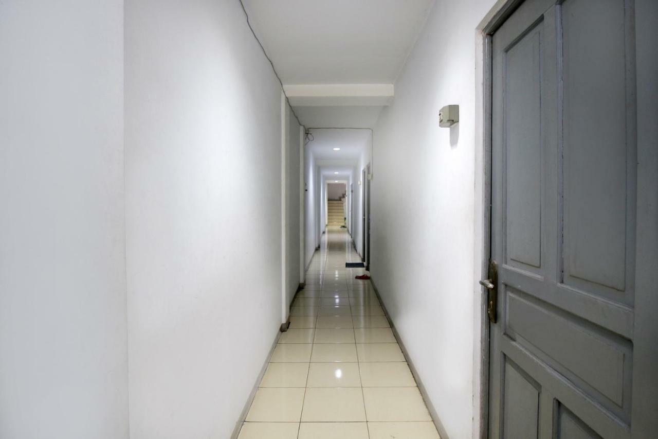Rumahku Hayam Wuruk Mitra Reddoorz Jakarta Exterior foto